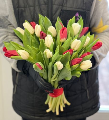 Букет "Удача" из тюльпанов - купить в интернет-магазине с доставкой по Андреевскому